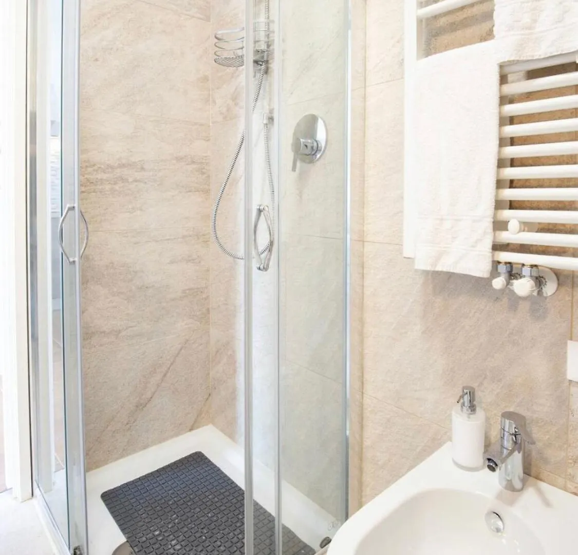Stylish Suite Close By Trastevere And City Life Rome