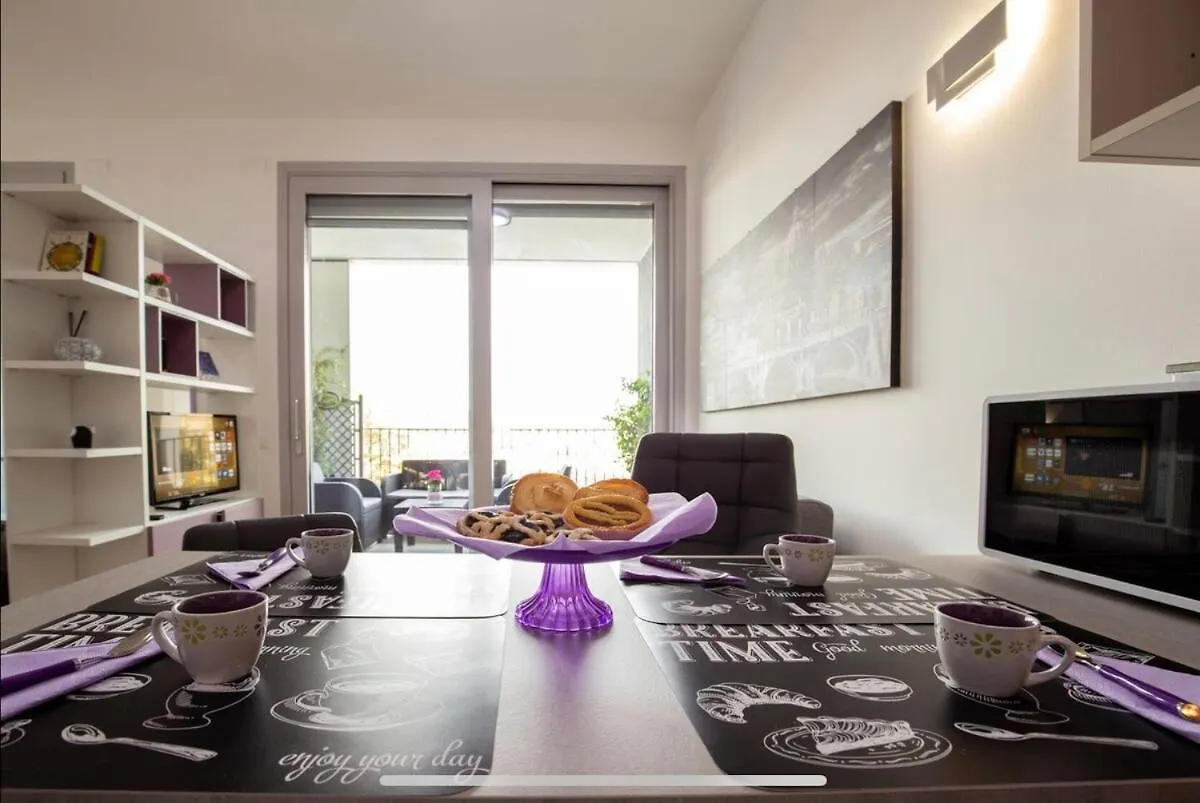 Stylish Suite Close By Trastevere And City Life Rome Apartment