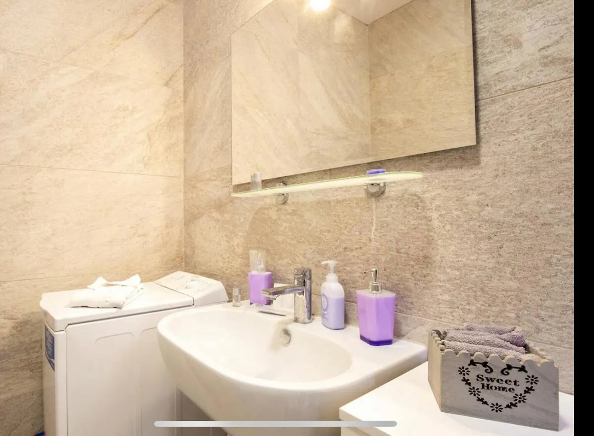 Apartment Stylish Suite Close By Trastevere And City Life Rome